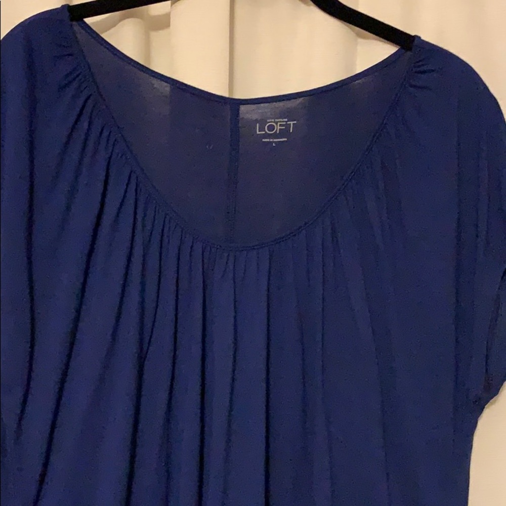 Short sleeved blue top from Loft